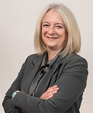 Dr Danuta Earnshaw nee Mossakowska, Prof. JU